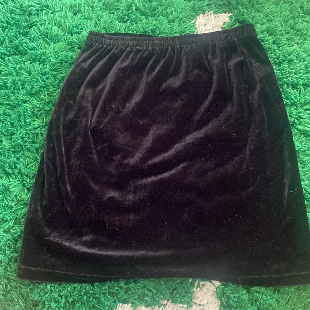 Velvet skirt